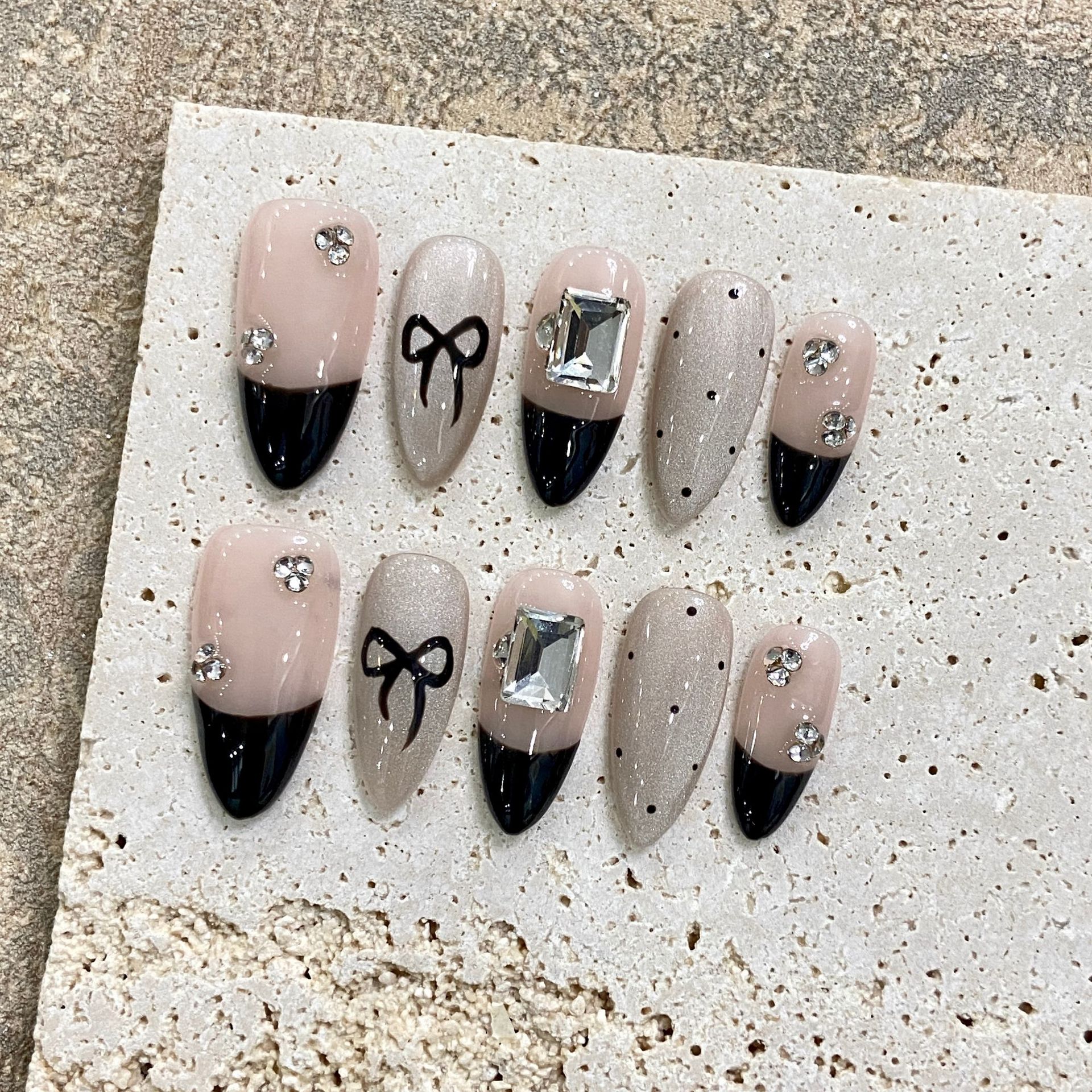 Handmade Press on Nails Black  - Resin Craft Material 리뷰 및 가격