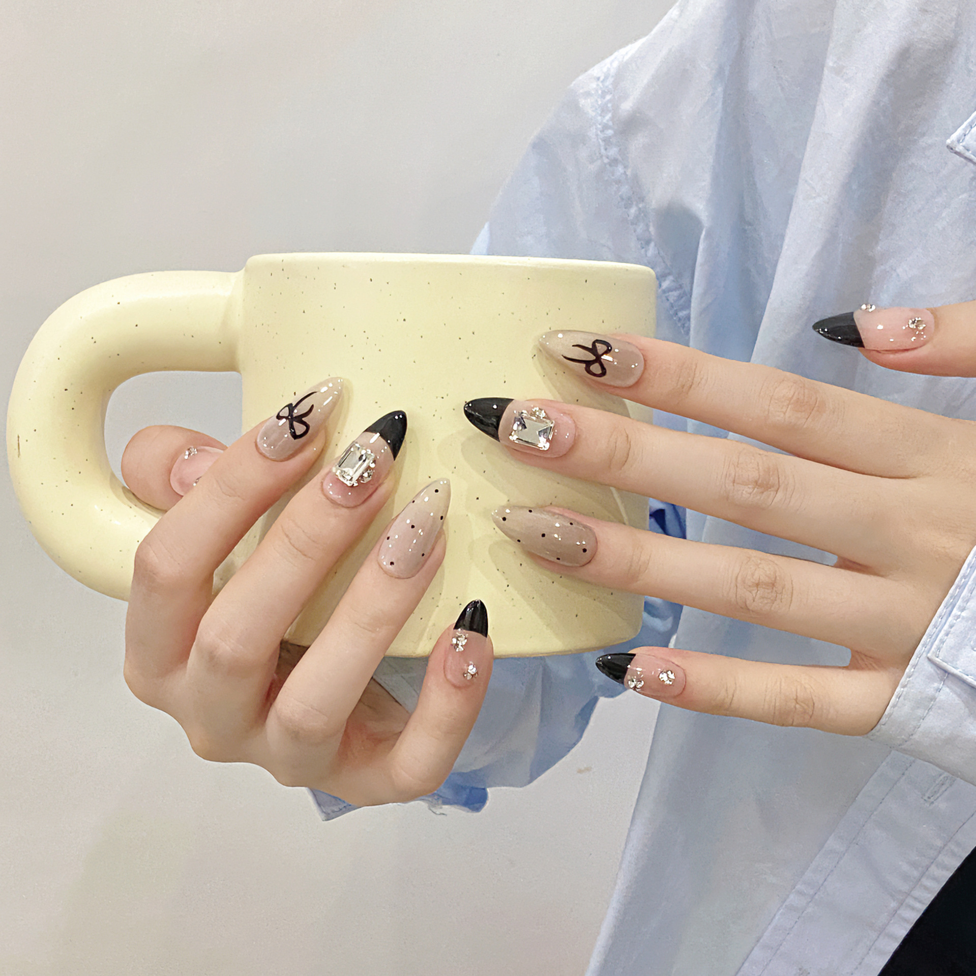 Handmade Press on Nails Black  - Resin Craft Material 리뷰 및 가격